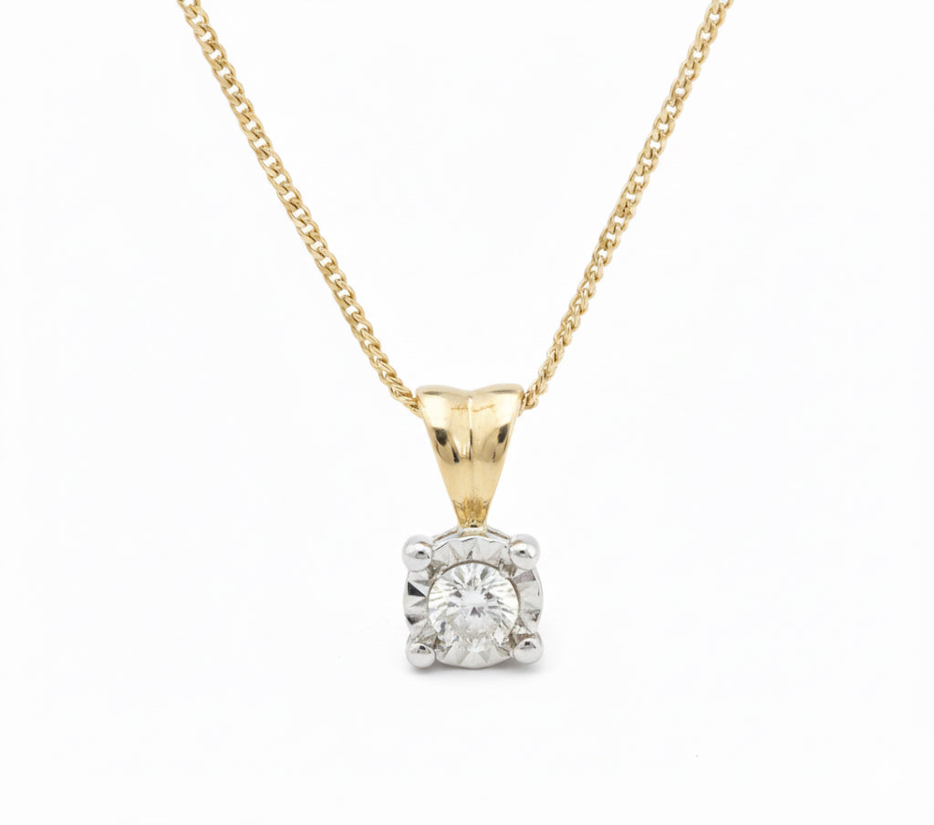 Vintage 9ct Gold and 0.15 Carat Diamond Solitaire Necklace
