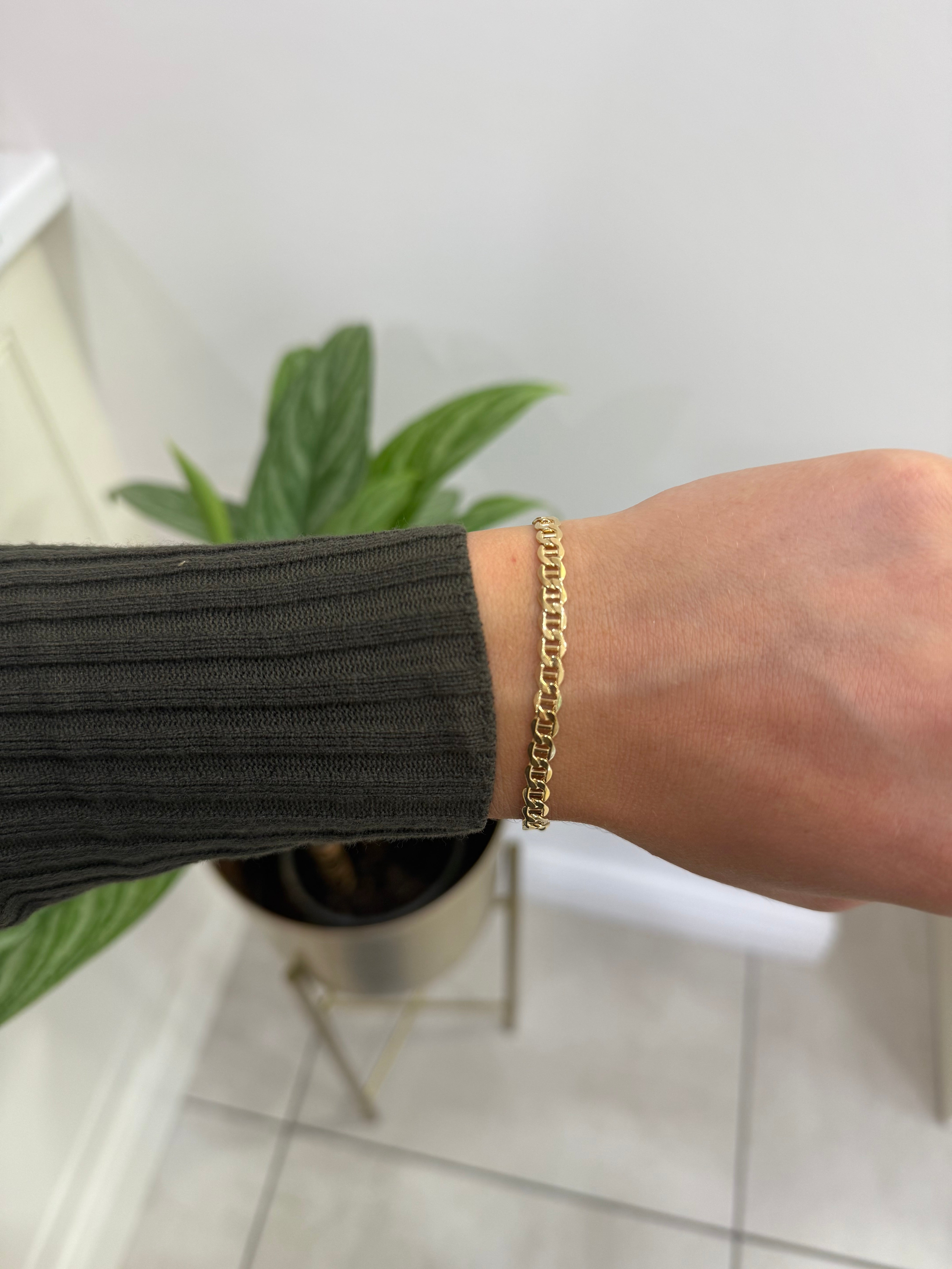Berty 9ct Gold Bracelet