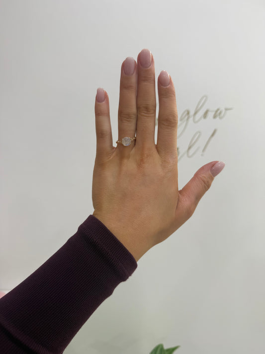 9ct Gold Carved Moonstone Ring