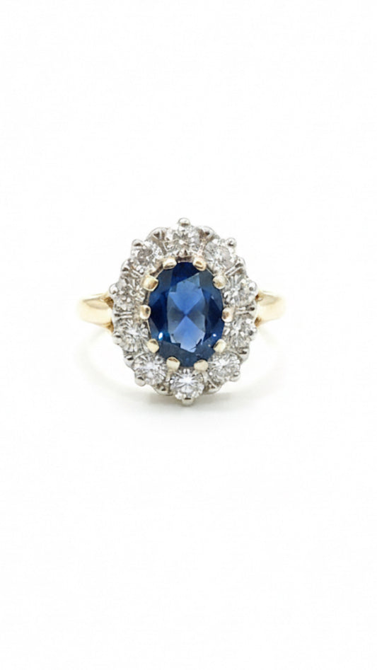 18ct Sapphire & Diamond Ring