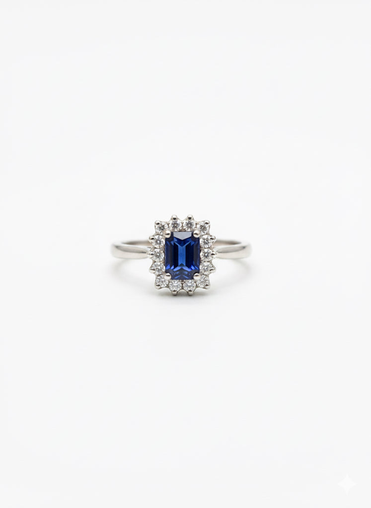 9ct White Gold Iolite & Diamond Ring