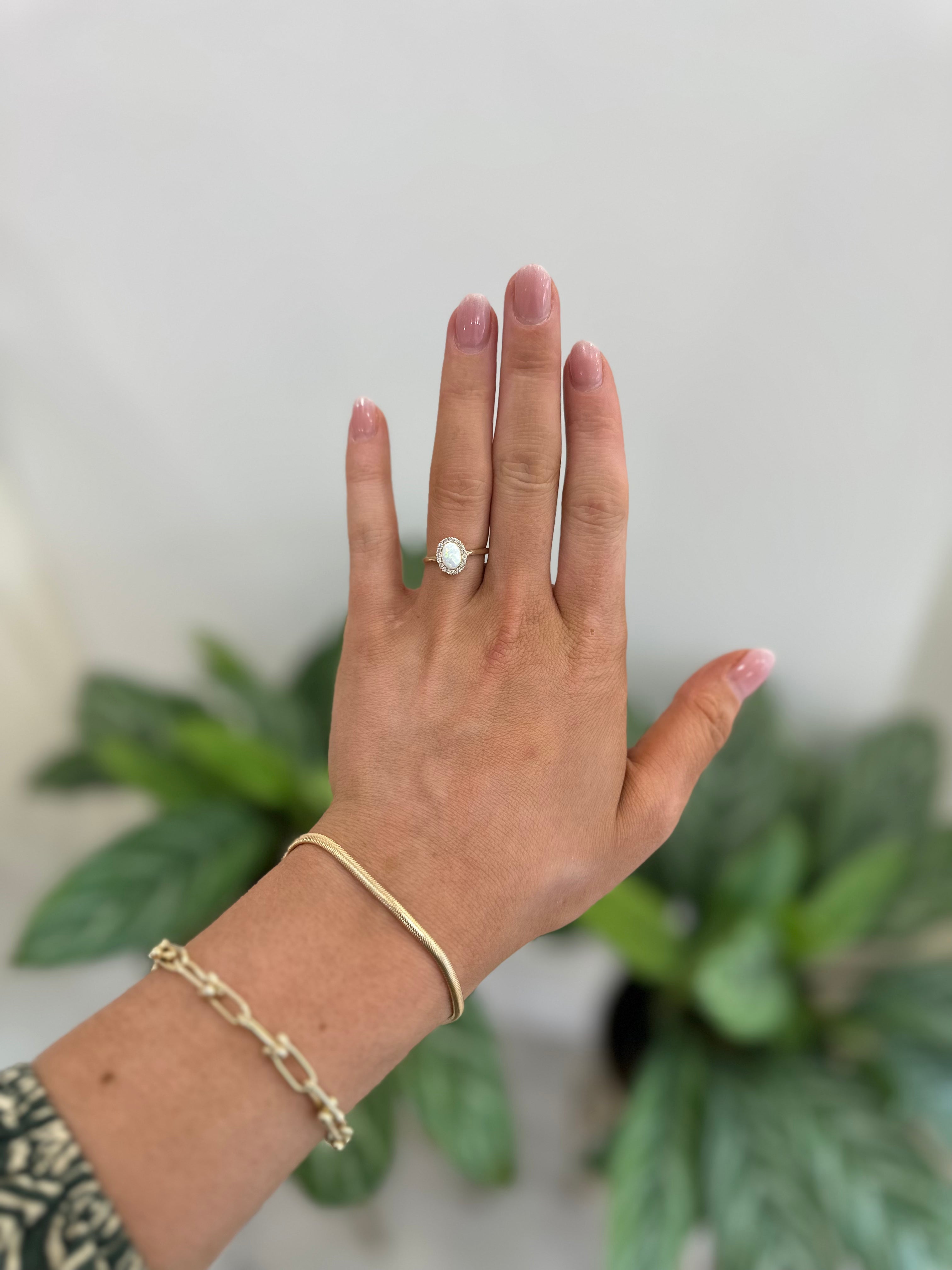 Bowie 9ct Gold Ring