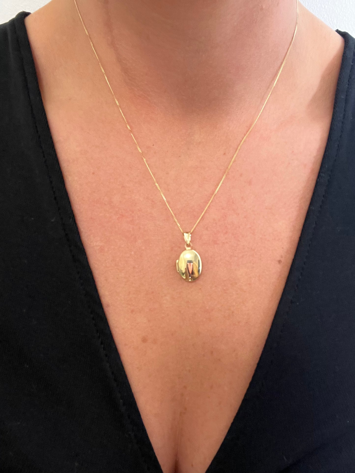 Lorena Locket