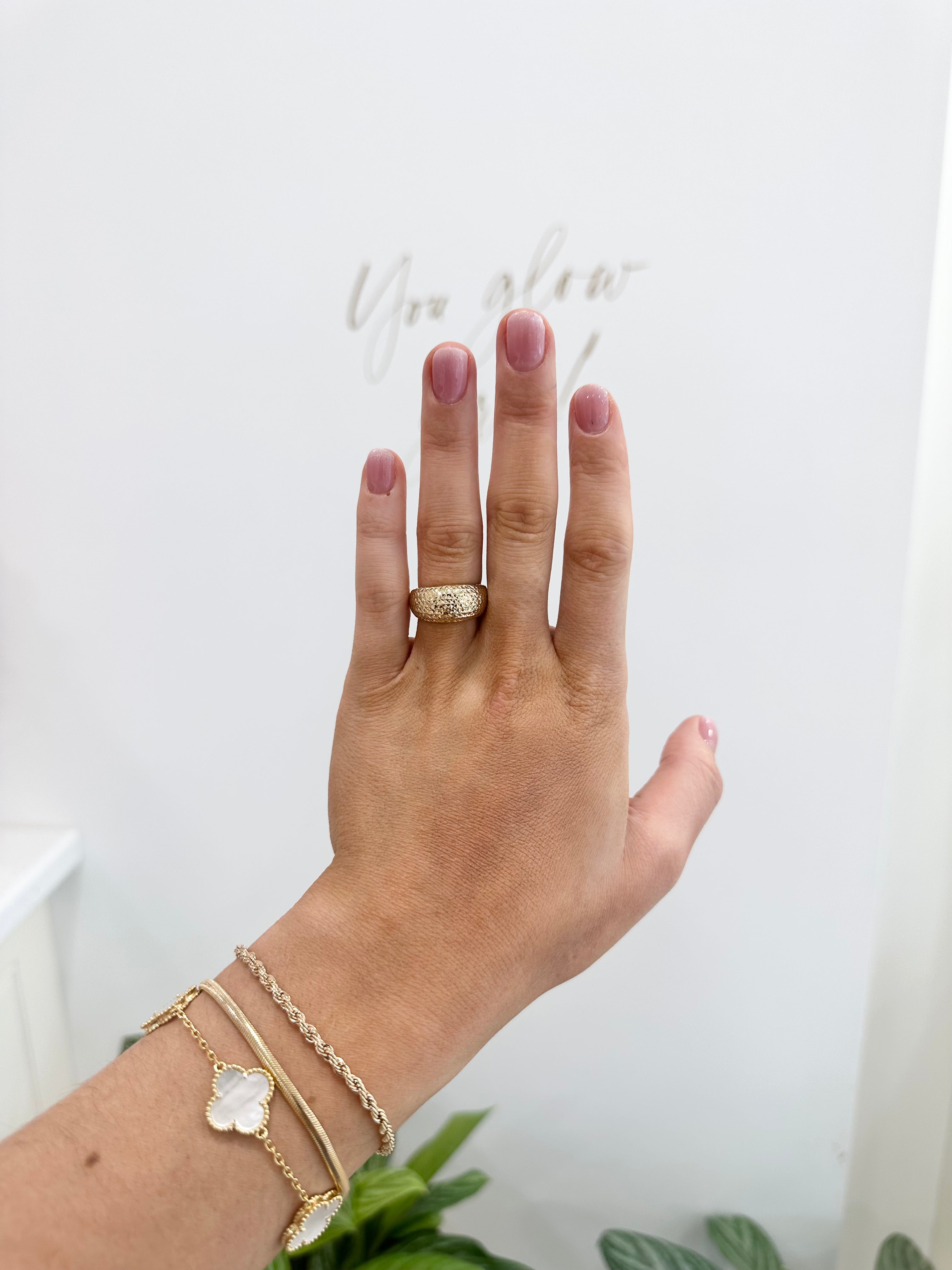 Leo Ring