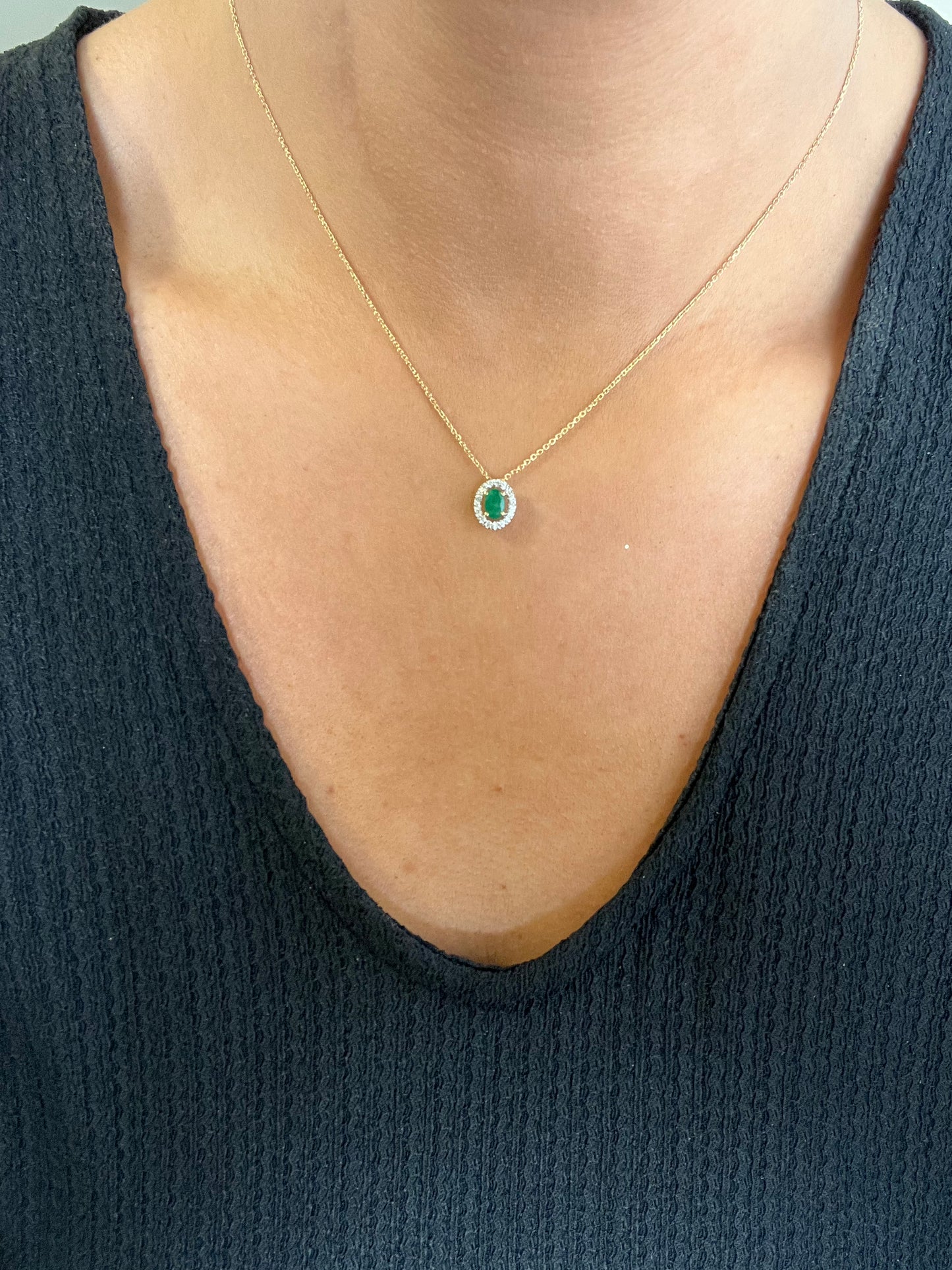 18ct Emerald & Diamond Necklace